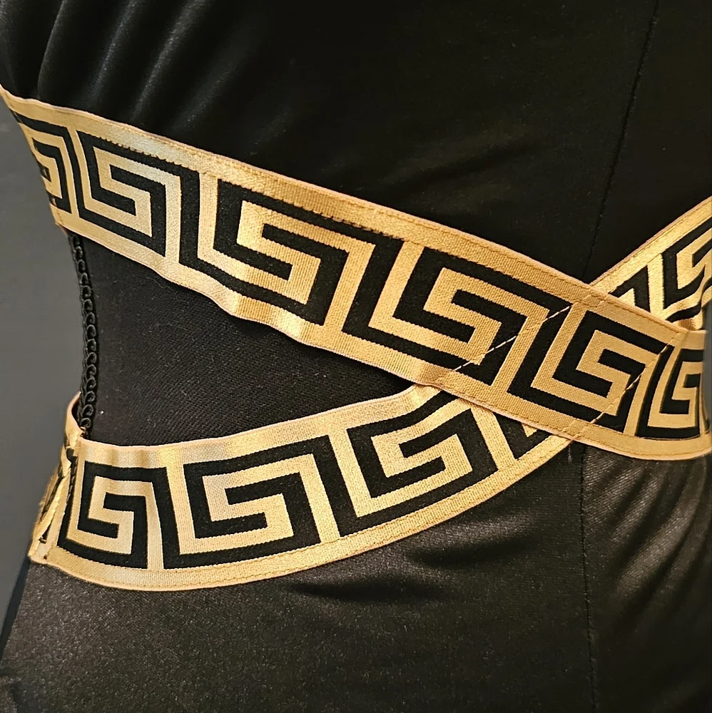 Black, detail dress - Picture 3 of 8